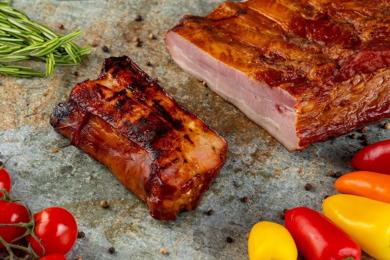 Carmangeriile Carnidoor din piata Gorjului si Veteranilor angajeaza: